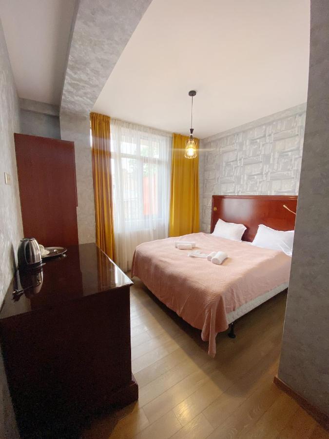 Tbilisi Central Hotel Dış mekan fotoğraf
