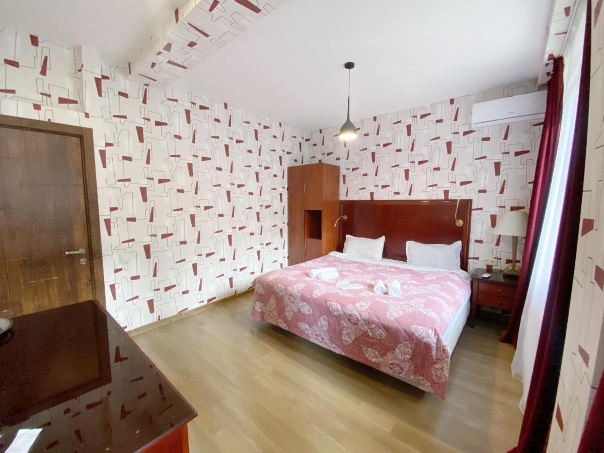 Tbilisi Central Hotel Dış mekan fotoğraf