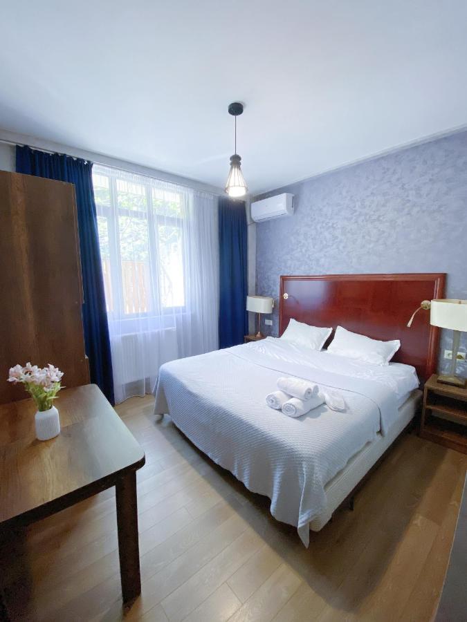 Tbilisi Central Hotel Dış mekan fotoğraf